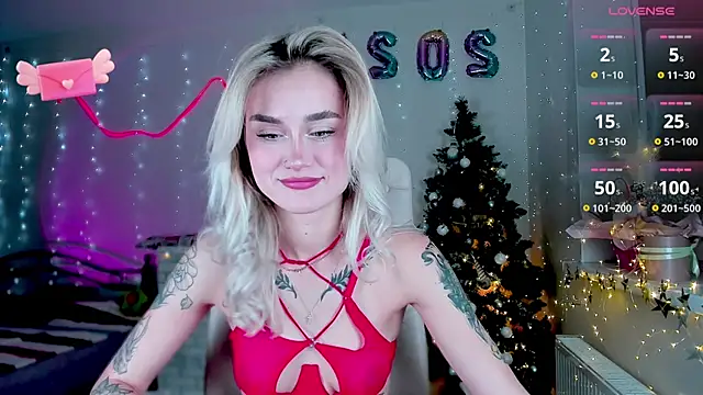 Snapshot of _Ravenaa chatting on December 31, 2024, 4:04 pm Ravenaa online show from December 31, 2024, 4:04 pm