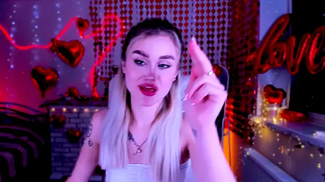  Ravenaa online show from February 10, 2025, 11:36 am