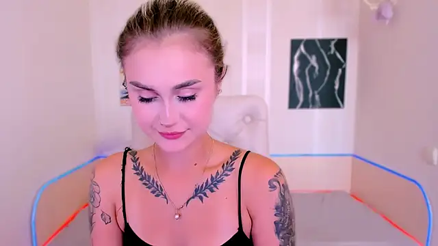  Ravenaa online show from September 13, 2025, 8:47 am