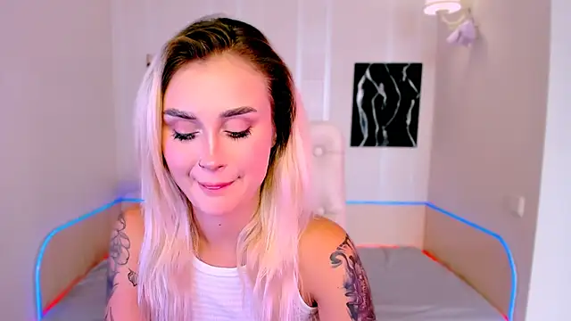  Ravenaa online show from September 18, 2025, 10:17 am