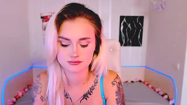  Ravenaa online show from September 29, 2025, 12:10 pm