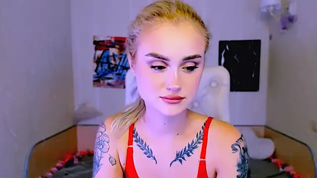  Ravenaa online show from December 15, 2025, 10:30 am