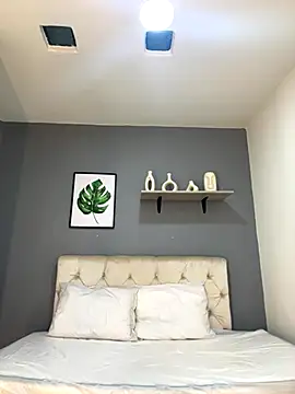 Soe Lara online show from November 17, 2025, 11:27 am