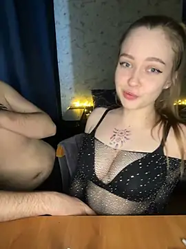 Family-Mm1 online show from March 14, 2025, 10:07 am