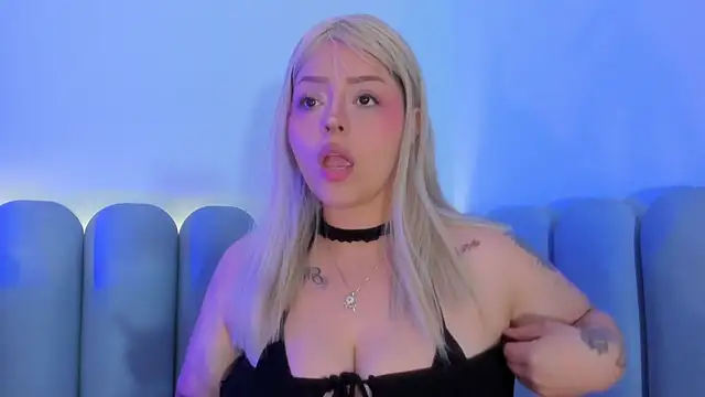 curvy rousi online show from March 7, 2026, 12:02 pm