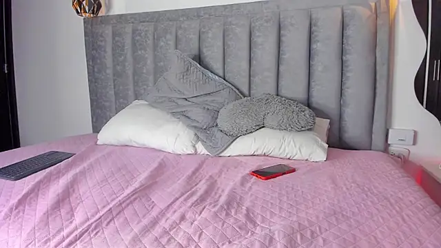 Snapshot of Valeria07_ chatting on January 14, 2025, 9:13 am Valeria07 online show from January 14, 2025, 9:13 am