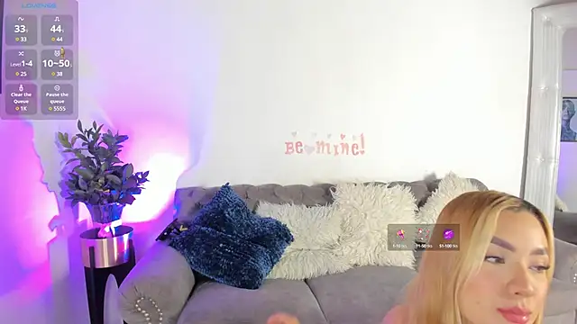 Snapshot of Sofi_Vasquez chatting on February 17, 2025, 11:53 pm Sofi Vasquez online show from February 17, 2025, 11:53 pm