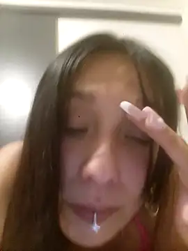 bbferlinaa online show from December 22, 2025, 4:31 am