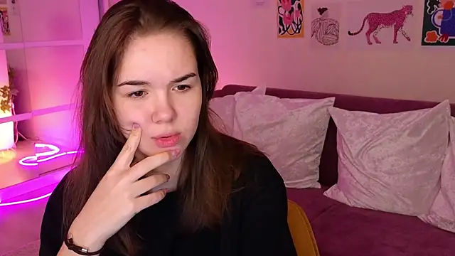 LindaRobertz online show from March 3, 2025, 6:15 am