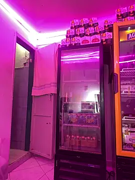 Hot beauty   online show from February 23, 2026, 2:09 am