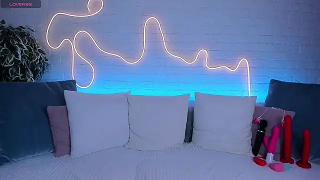 rossy babe  online show from February 12, 2025, 12:37 am