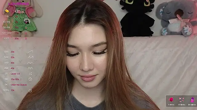 Snapshot of LuxuryGirl__ chatting on March 3, 2025, 3:53 pm LuxuryGirl online show from March 3, 2025, 3:53 pm