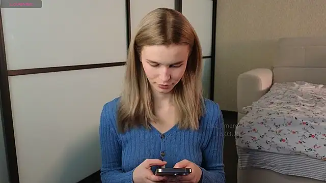 elsa limerence online show from March 13, 2025, 8:15 am