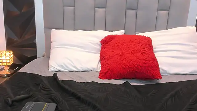 Snapshot of valentinasu1 chatting on March 18, 2025, 4:26 pm valentinasu1 online show from March 18, 2025, 4:26 pm