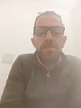 jonyfree1978 online show from December 25, 2024, 10:50 am