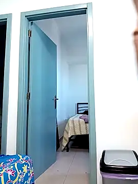 jonyfree1978 online show from September 13, 2025, 2:50 pm