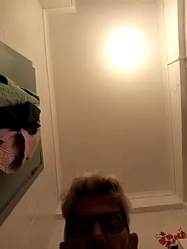 jonyfree1978 online show from October 7, 2025, 9:45 pm