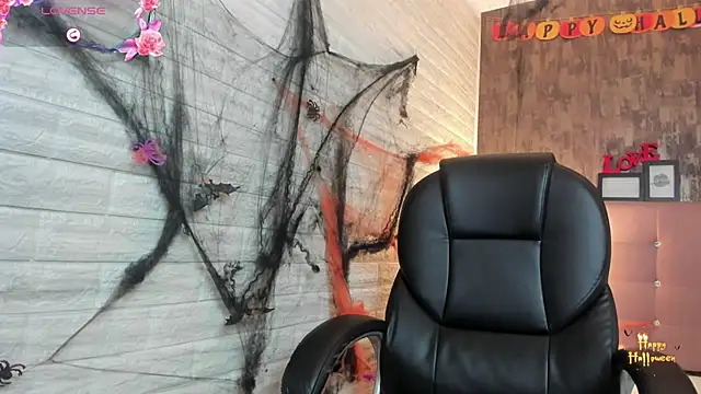 alice  tylor online show from November 1, 2025, 11:34 am