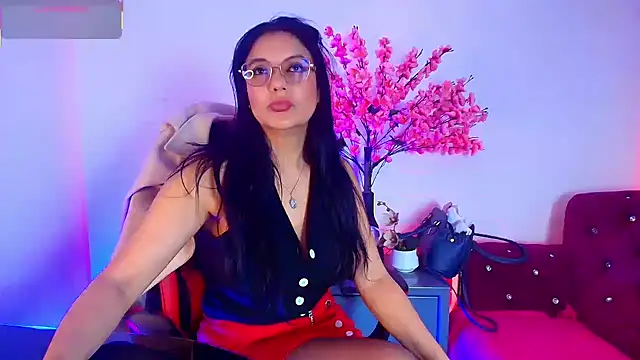 Snapshot of Zuzana21 chatting on June 24, 2026, 12:48 pm Zuzana21 online show from June 24, 2026, 12:48 pm