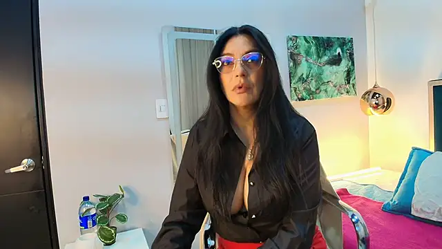 Snapshot of Zuzana21 chatting on July 22, 2026, 2:09 pm Zuzana21 online show from July 22, 2026, 2:09 pm