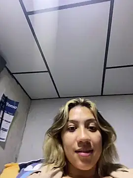 Snapshot of nina_carther chatting on March 2, 2025, 12:20 am nina carther online show from March 2, 2025, 12:20 am