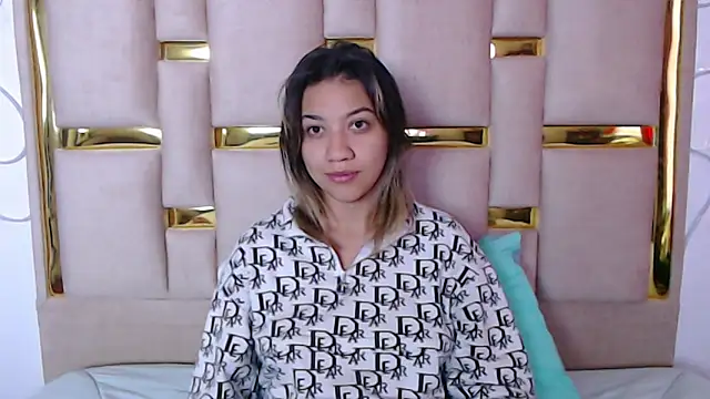 Snapshot of nina_carther chatting on October 12, 2025, 11:09 am nina carther online show from October 12, 2025, 11:09 am