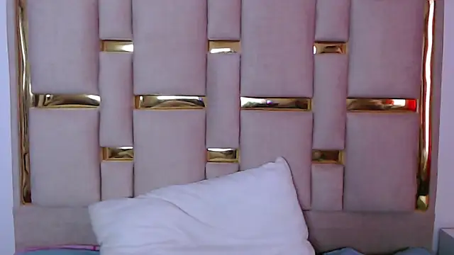 Snapshot of nina_carther chatting on November 13, 2025, 11:09 am nina carther online show from November 13, 2025, 11:09 am