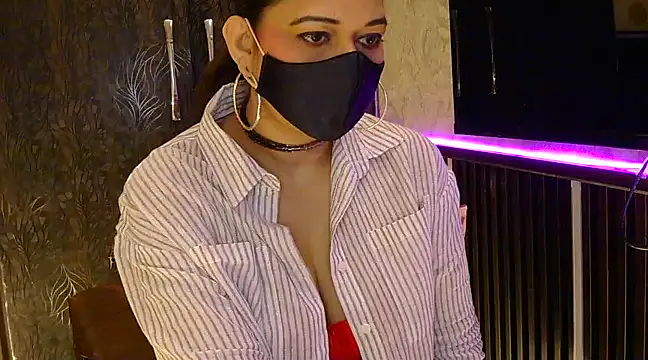 Snapshot of fabdemira chatting on January 23, 2025, 4:19 am fabdemira online show from January 23, 2025, 4:19 am