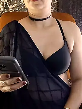 Snapshot of fabdemira chatting on February 1, 2025, 10:02 pm fabdemira online show from February 1, 2025, 10:02 pm