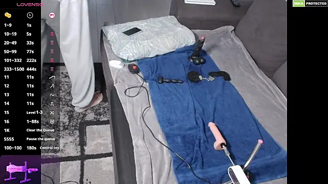 Snapshot of Arnaudvibre chatting on November 17, 2025, 8:09 am Arnaudvibre online show from November 17, 2025, 8:09 am