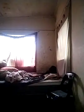 Snapshot of Polygamist chatting on February 12, 2025, 4:33 am Polygamist online show from February 12, 2025, 4:33 am