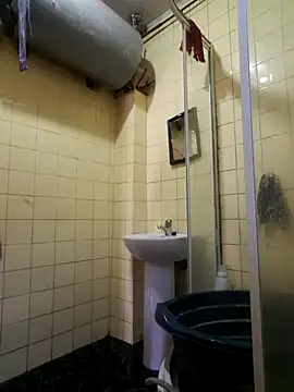 Snapshot of Polygamist chatting on October 22, 2025, 5:30 am Polygamist online show from October 22, 2025, 5:30 am