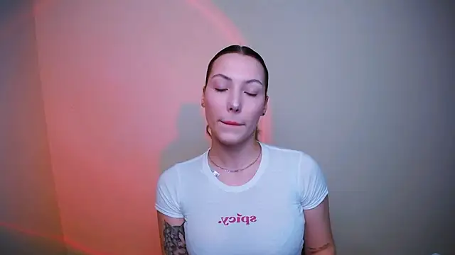 VanessaMay  online show from December 24, 2024, 9:33 pm