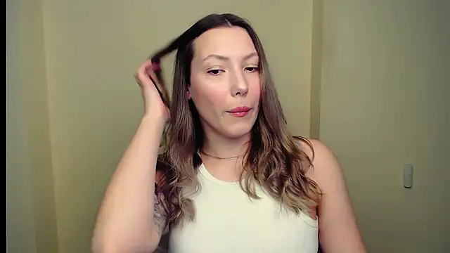 VanessaMay  online show from March 19, 2025, 5:28 pm