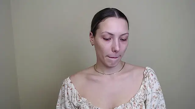 VanessaMay  online show from February 4, 2026, 5:19 pm