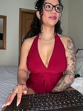 soli-lov online show from February 14, 2025, 12:57 pm