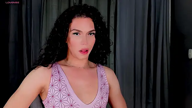 Snapshot of gatitavenecis chatting on December 19, 2024, 11:03 pm gatitavenecis online show from December 19, 2024, 11:03 pm