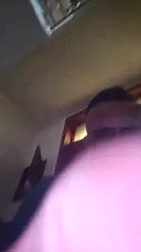 Snapshot of Gianlucazeis chatting on April 22, 2026, 2:40 pm Gianlucazeis online show from April 22, 2026, 2:40 pm