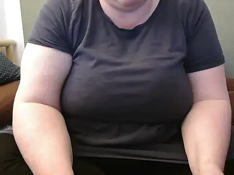 Snapshot of MarthaBriest chatting on March 8, 2025, 4:17 pm MarthaBriest online show from March 8, 2025, 4:17 pm