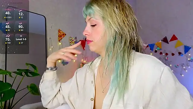 lavenderluxe online show from October 8, 2025, 2:47 pm