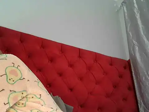 Snapshot of TheSweetBerry chatting on July 3, 2026, 9:48 am TheSweetBerry online show from July 3, 2026, 9:48 am