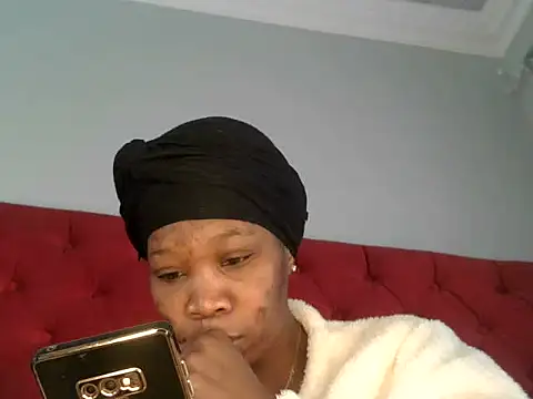 Snapshot of TheSweetBerry chatting on July 27, 2026, 7:48 am TheSweetBerry online show from July 27, 2026, 7:48 am