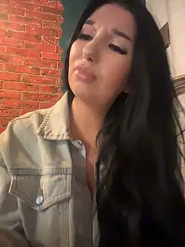 Tisha Busty online show from July 6, 2026, 1:30 pm