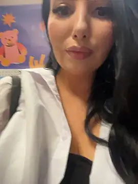 Tisha Busty online show from July 17, 2026, 1:29 pm