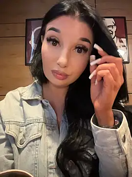Tisha Busty online show from July 29, 2026, 12:36 pm