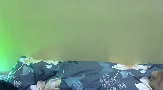 Tiny lusty online show from December 17, 2024, 10:54 pm