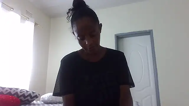 sweets 80 online show from March 1, 2026, 11:56 am