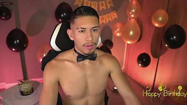 Aaronfox x online show from May 1, 2026, 5:01 am