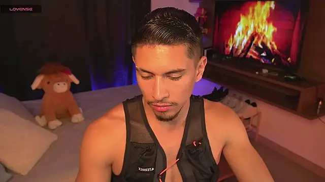 Aaronfox x online show from May 28, 2026, 10:29 pm