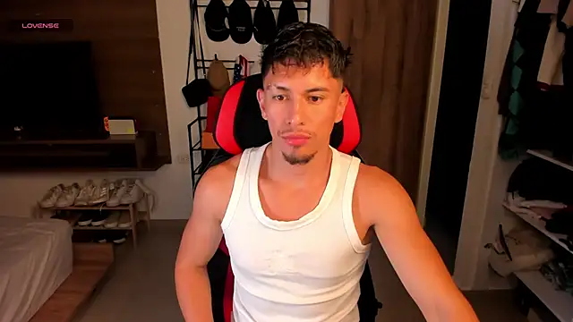Aaronfox x online show from July 26, 2026, 12:08 am